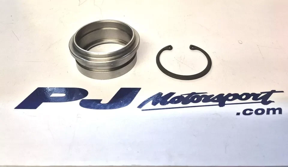 Cosworth 2WD camshaft bearing housing and circlip