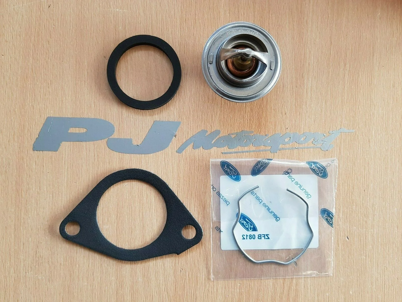 Cosworth 2wd/RS turbo 82 degree thermostat kit (inc. Gasket, seal & clip)