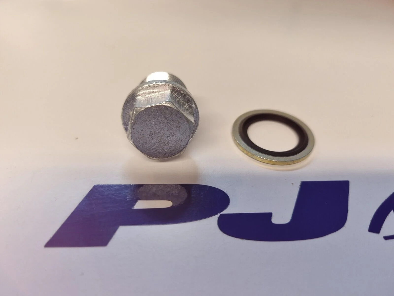 Cosworth rear diff plug 2WD & 4WD (7" & 7 1/2" rear diffs with seal)