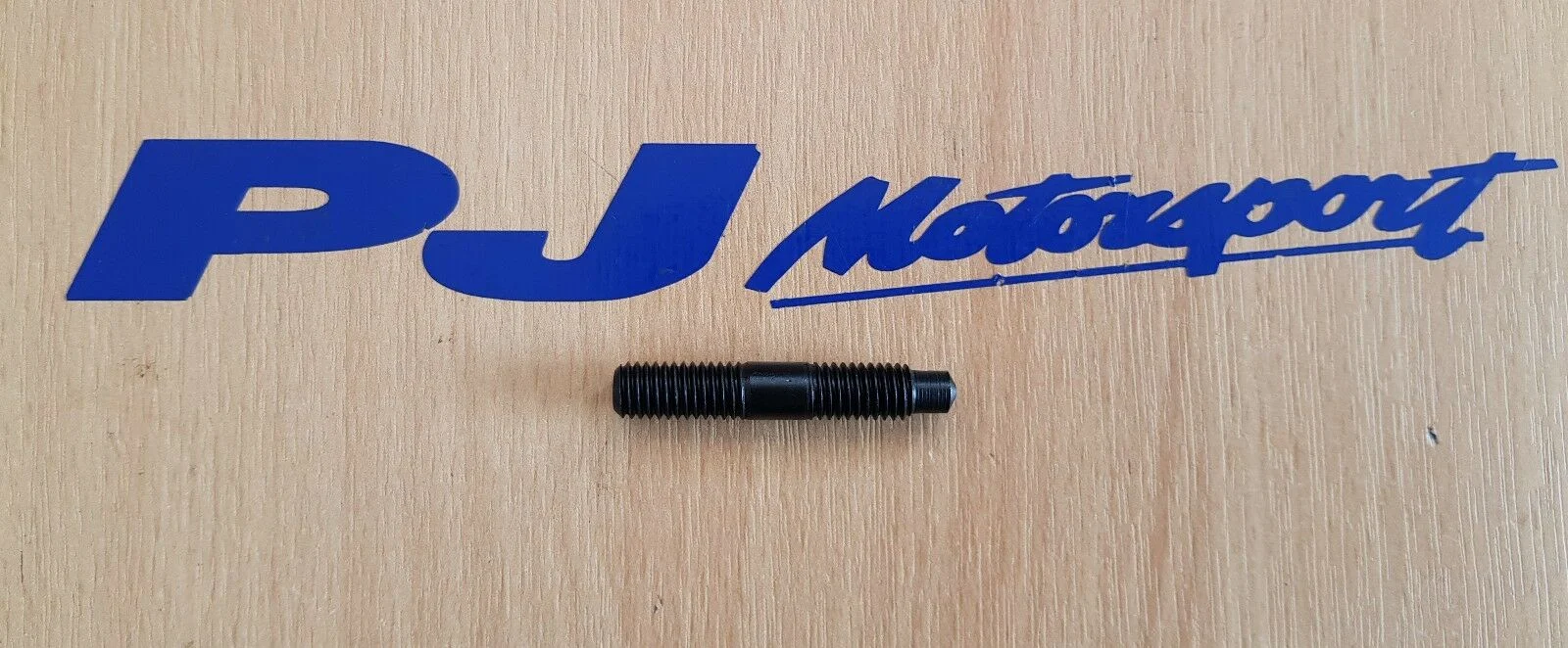 Cosworth yb exhaust manifold stud single