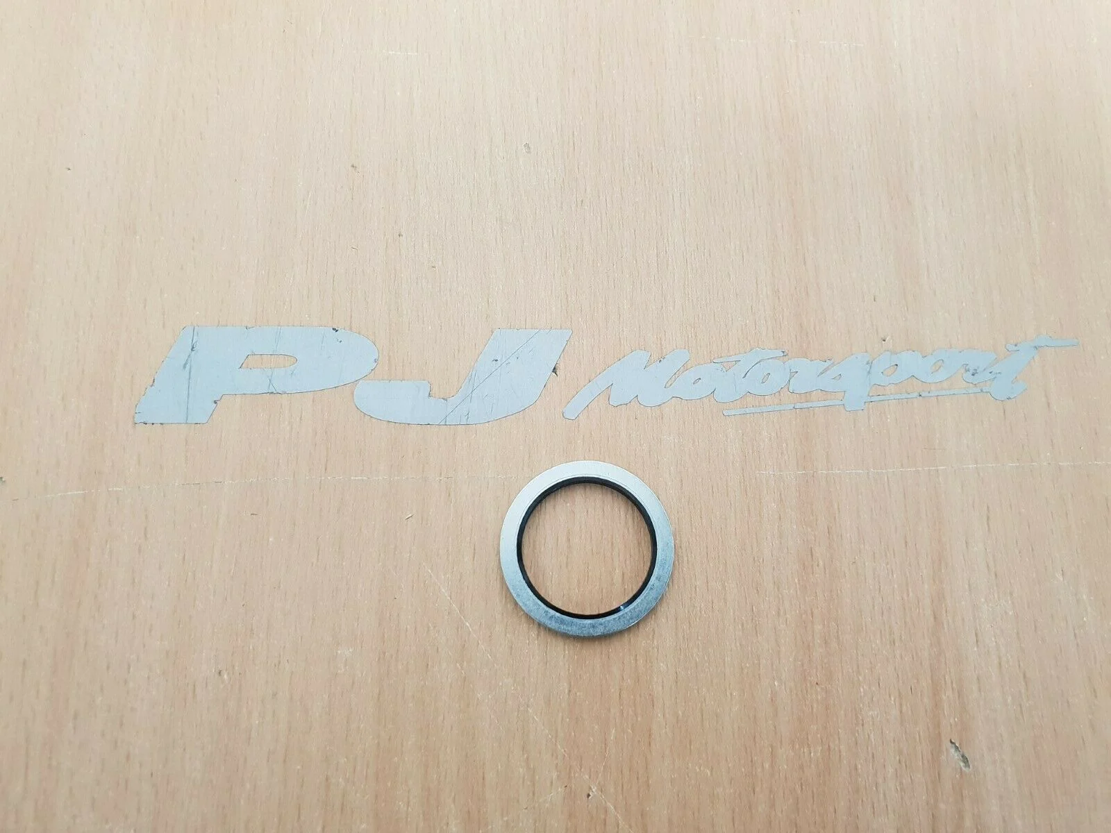 Cosworth 4x4 modine nut seal