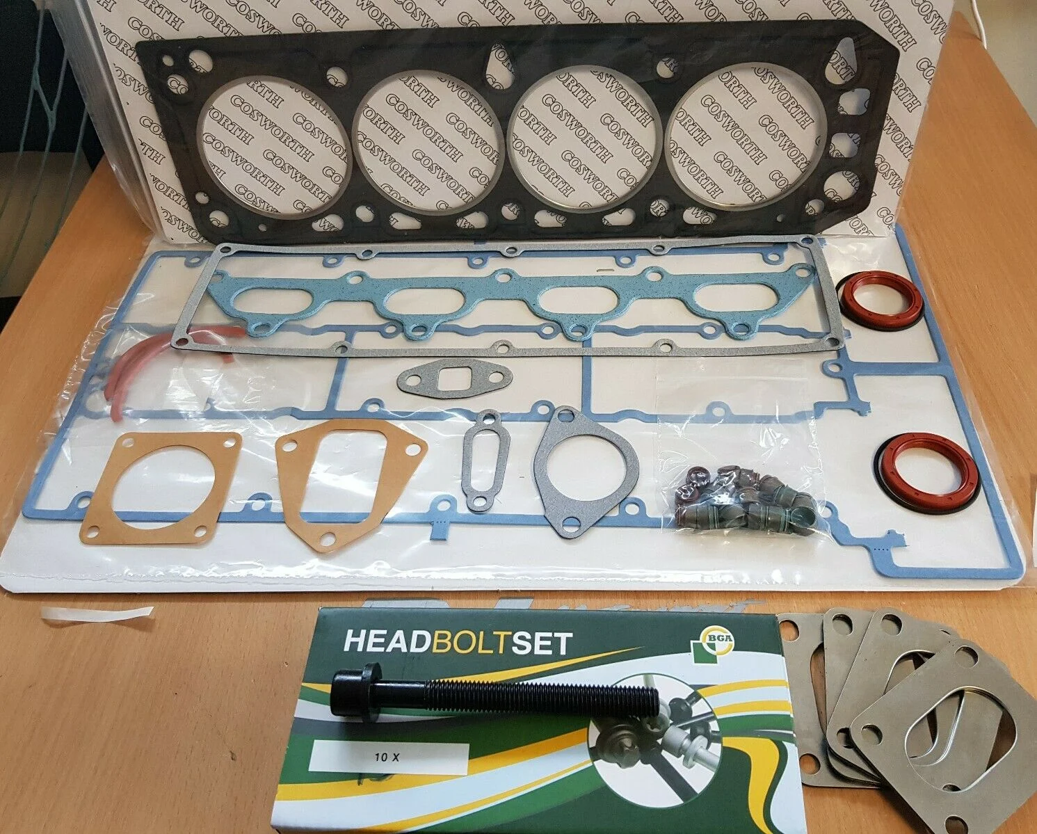 Cosworth 2wd paper head gasket set with YB0611 head gasket & bga head bolts