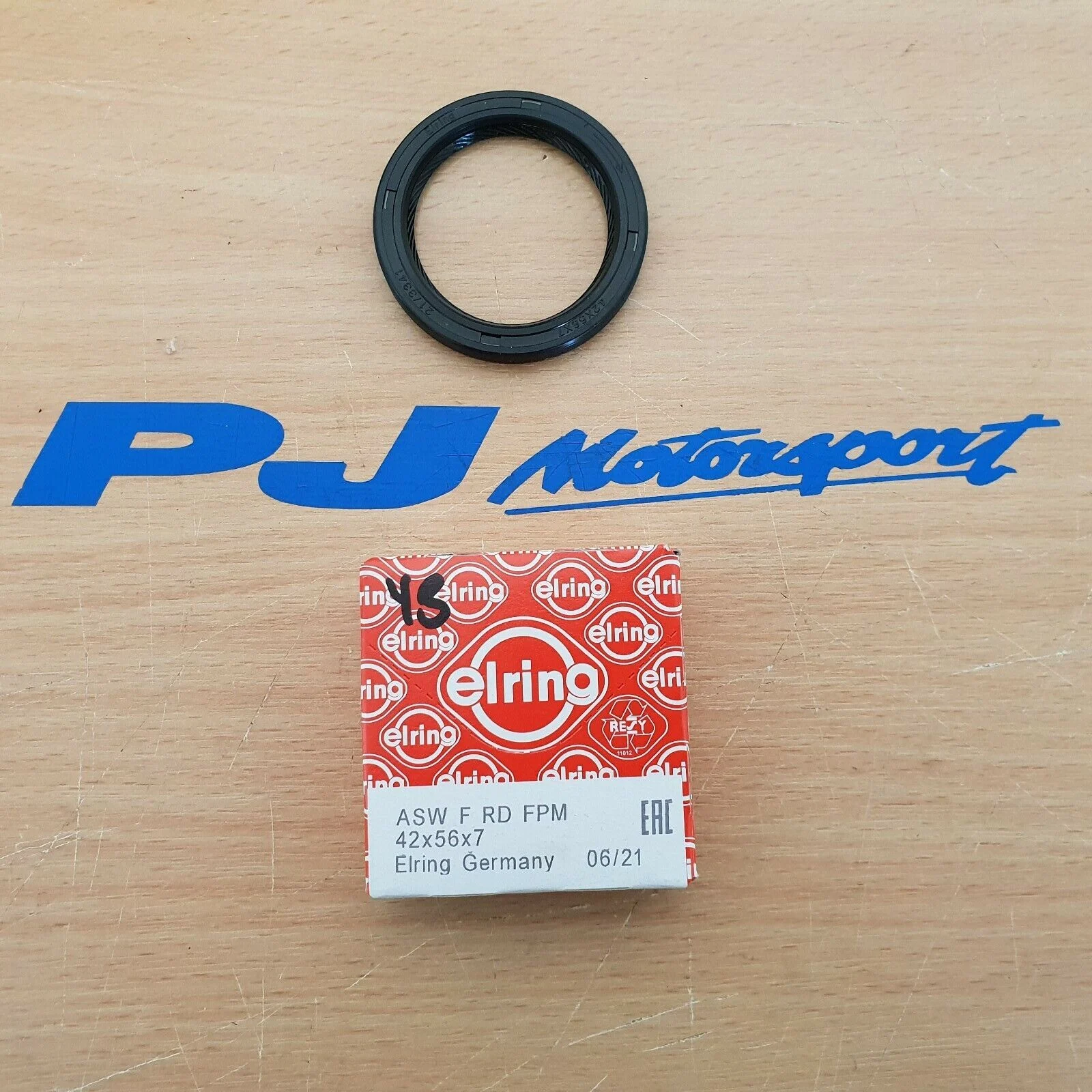Elring Cosworth yb & pinto front crankshaft seal