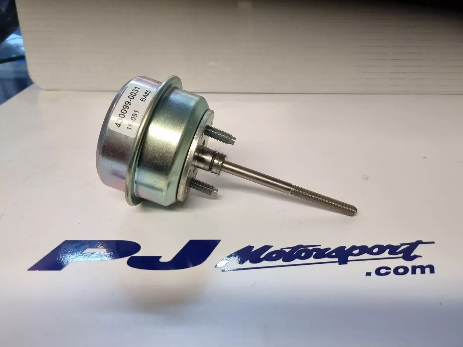 Cosworth yb -34 actuator by Garrett